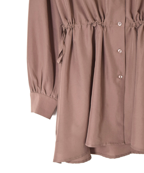 w closet（ダブルクローゼット）の「ウエストギャザーボリューム袖