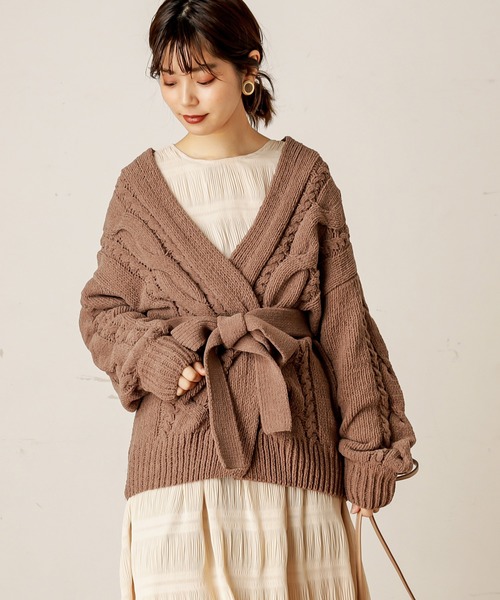 natural couture（ナチュラルクチュール）の「マットモールケーブルミドルカーディガン（カーディガン/ボレロ・レディース・アイボリー/ライトベージュ/モカ・FREE）」の2枚目の写真