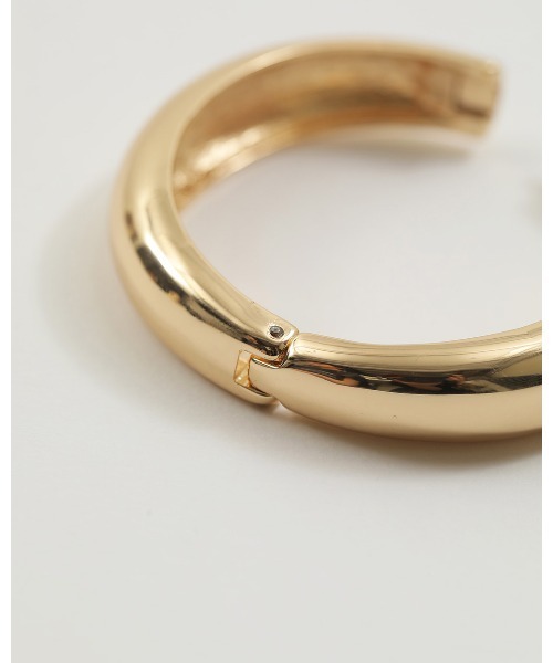 TODAYFUL（トゥデイフル）の「プレーンボリュームブレスレット（ブレスレット・レディース・シルバー/ゴールド・FREE）」の6枚目の写真