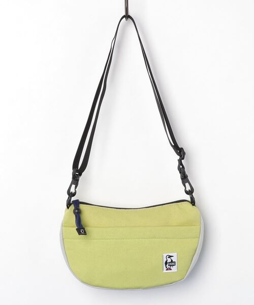 CHUMS(チャムス)の「【CHUMS】Mini Banana Shoulder Sweat Nylon(ショルダーバッグ・メンズ・ブラック/ネイビー/イエロー/ヘザーグレー/カモフラージュ/桜/ブラック系その他/ネイビー系/グリーン・FREE)」の7枚目の写真
