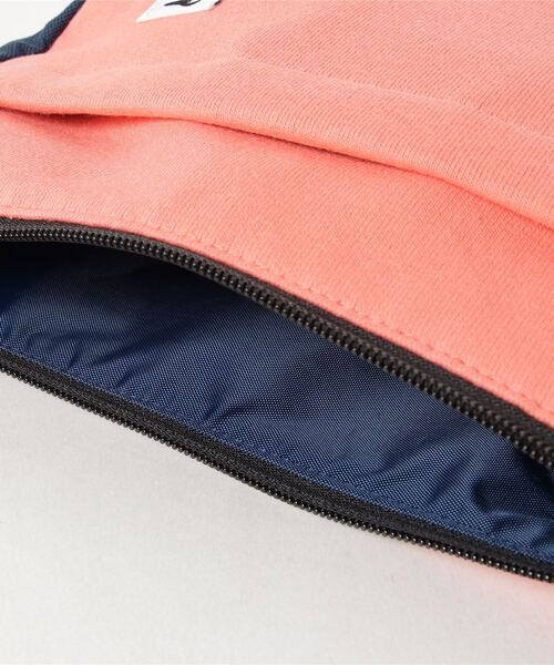 CHUMS(チャムス)の「【CHUMS】Mini Banana Shoulder Sweat Nylon(ショルダーバッグ・メンズ・ブラック/ネイビー/イエロー/ヘザーグレー/カモフラージュ/桜/ブラック系その他/ネイビー系/グリーン・FREE)」の14枚目の写真
