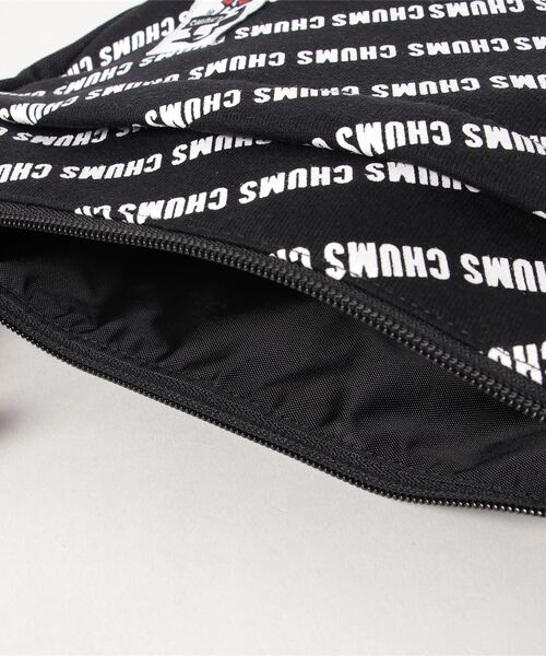 CHUMS(チャムス)の「【CHUMS】Mini Banana Shoulder Sweat Nylon(ショルダーバッグ・メンズ・ブラック/ネイビー/イエロー/ヘザーグレー/カモフラージュ/桜/ブラック系その他/ネイビー系/グリーン・FREE)」の16枚目の写真