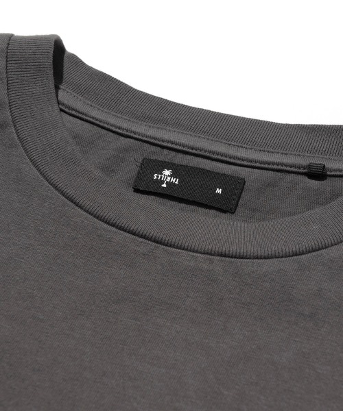 THRILLS（スリルズ）の「THRILLS × JACK & MARIE CLASSIC LOGO TEE (スリルズ クラシックロゴ Tシャツ)（Tシャツ/カットソー・メンズ・チャコールグレー/アイボリー・S/M/L/XS）」の13枚目の写真