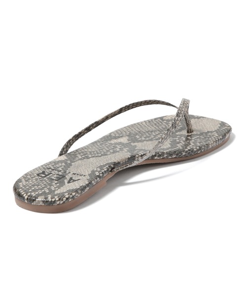 ADAM ET ROPE'（アダムエロペ）の「【一部店舗限定】スクエアトゥビーチサンダル（サンダル・レディース・ブラック/ブラック系その他/ベージュ・36/37/38）」の11枚目の写真