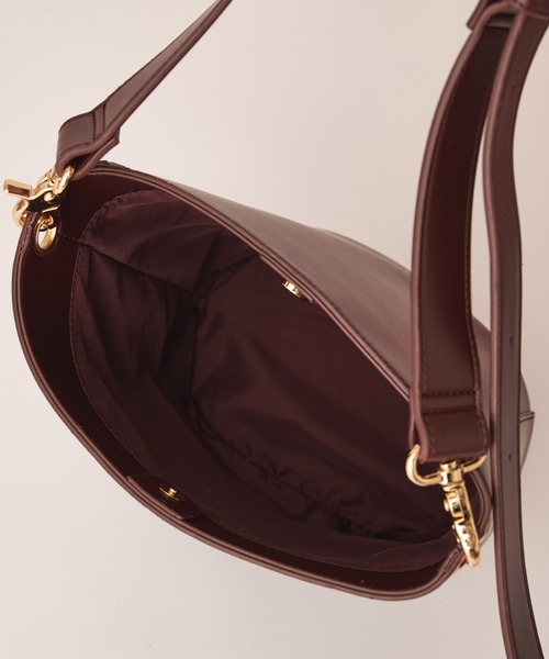 natural couture（ナチュラルクチュール）の「巾着付きバケツショルダーバッグ（ショルダーバッグ・レディース・ブラック/ベージュ/ブラウン・FREE）」の12枚目の写真