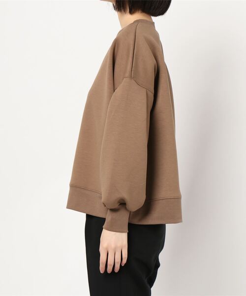 LOWRYS FARM(ローリーズファーム)の「ダンボールクループルオーバーLS 919945(スウェット・レディース・ホワイト/ブラック/ブラウン/ブルー・FREE)」の18枚目の写真