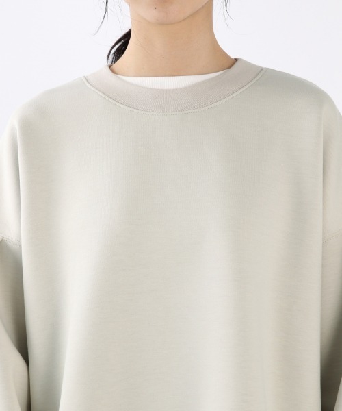 LOWRYS FARM(ローリーズファーム)の「ダンボールクループルオーバーLS 919945(スウェット・レディース・ホワイト/ブラック/ブラウン/ブルー・FREE)」の13枚目の写真