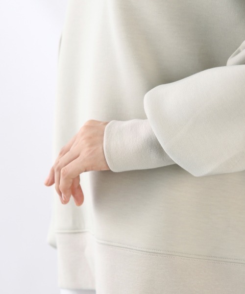 LOWRYS FARM(ローリーズファーム)の「ダンボールクループルオーバーLS 919945(スウェット・レディース・ホワイト/ブラック/ブラウン/ブルー・FREE)」の19枚目の写真