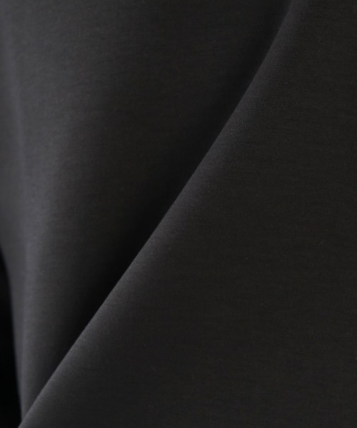 LOWRYS FARM(ローリーズファーム)の「ダンボールクループルオーバーLS 919945(スウェット・レディース・ホワイト/ブラック/ブラウン/ブルー・FREE)」の8枚目の写真