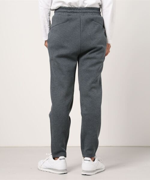 Reebok(リーボック)の「DMX ニット パンツ / DMX Knit Pants(スウェットパンツ・メンズ・ブラック/ダークグレー・SMALL/MEDIUM/LARGE/XXX-LARGE/X-LARGE/XX-LARGE)」の4枚目の写真