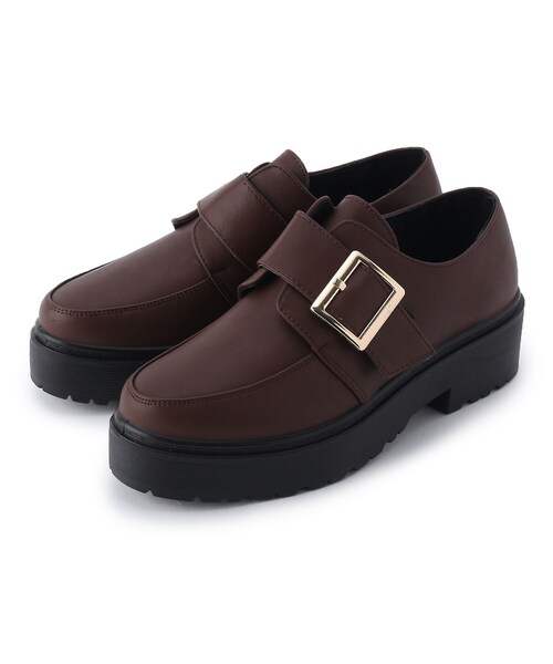 cs T&P(シーエスティーアンドピー)の「バックル付きマニッシュ(パンプス・レディース・ブラック/ブラック系1/ダークブラウン/ブラック系8・M/S/LL/L)」の1枚目の写真