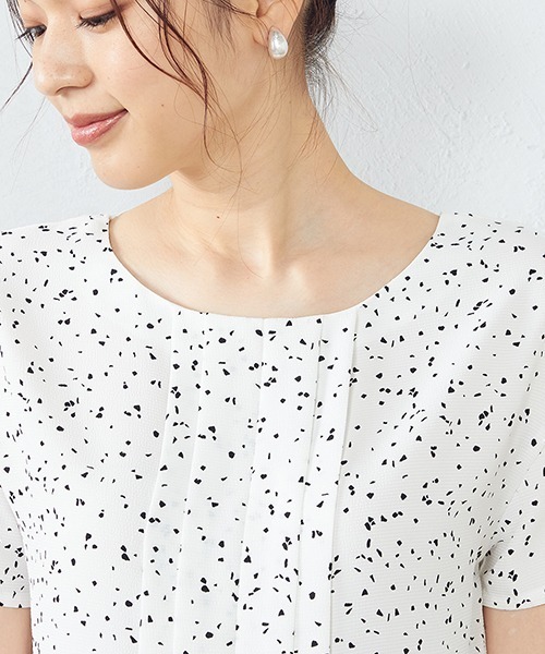 COMME CA ISM（コムサイズム）の「ドット柄　半袖ブラウス（シャツ/ブラウス・レディース・ホワイト/ベージュ・SMALL/MEDIUM/LARGE）」の11枚目の写真