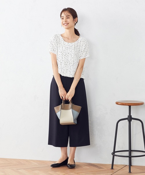 COMME CA ISM（コムサイズム）の「ドット柄　半袖ブラウス（シャツ/ブラウス・レディース・ホワイト/ベージュ・SMALL/MEDIUM/LARGE）」の14枚目の写真