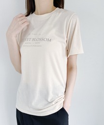 daily simple logo tee