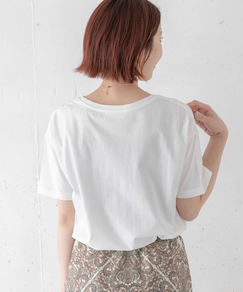 URBAN RESEARCH Sonny Label(アーバンリサーチサニーレーベル)の「TRUECOTTONルーズフィットTシャツ(Tシャツ/カットソー・レディース・ブラック/ベージュ/オフホワイト/ホワイト系その他・FREE)」の5枚目の写真