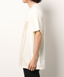 JULIUS（ユリウス）の「JULIUS/ユリウス/グラフィックプリントTシャツ