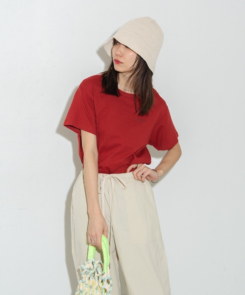 Auntie Rosa Holiday(アンティローザホリデー)の「タイポグラフィTEE(Tシャツ/カットソー・レディース・ホワイト/ブラウン/レッド・FREE)」の18枚目の写真