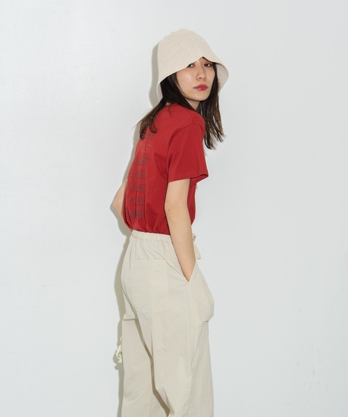 Auntie Rosa Holiday(アンティローザホリデー)の「タイポグラフィTEE(Tシャツ/カットソー・レディース・ホワイト/ブラウン/レッド・FREE)」の14枚目の写真