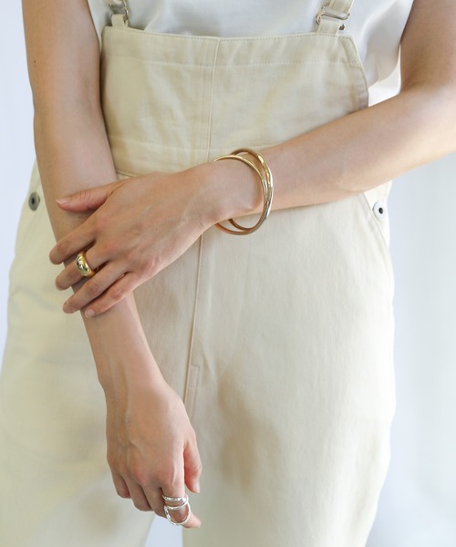 select MOCA（セレクトモカ）の「ダブルカーブバングル（バングル/リストバンド・レディース・シルバー/ゴールド・FREE）」の6枚目の写真