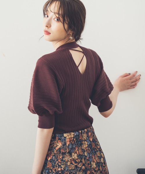 Andemiu（アンデミュウ）の「ソデボリュームリブニット216836（ニット/セーター・レディース・ブラック/ベージュ/ブラウン/ブルー・FREE）」の3枚目の写真