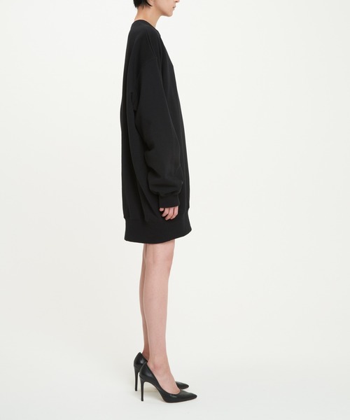 DRESSEDUNDRESSED（ドレスドアンドレスド）の「Invert Logo Text Oversized Sweater（スウェット・メンズ・ホワイト/ブラック・2/0/4）」の6枚目の写真