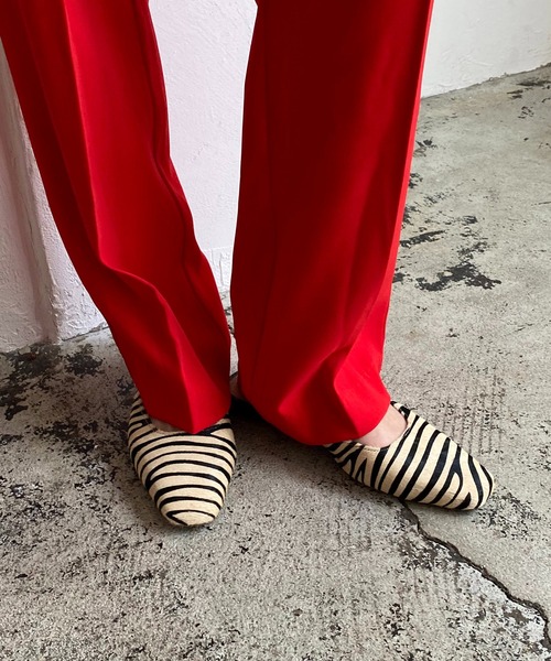 CAPRICIEUX LE'MAGE（カプリシューレマージュ）の「ハラコミュール（パンプス・レディース・ブラック/ベージュ・37/39）」の4枚目の写真