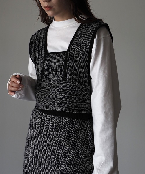 Riberry（リベリー）の「ジャガード編みニットビスチェ（ベスト・レディース・ブラック/ブラウン・MEDIUM）」の11枚目の写真