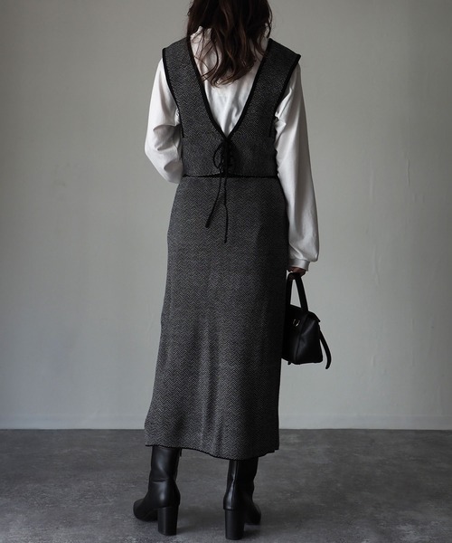 Riberry（リベリー）の「ジャガード編みニットビスチェ（ベスト・レディース・ブラック/ブラウン・MEDIUM）」の14枚目の写真