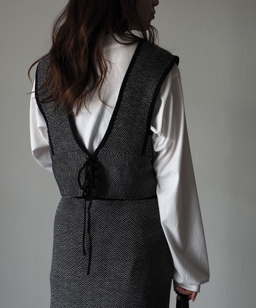 Riberry（リベリー）の「ジャガード編みニットビスチェ（ベスト・レディース・ブラック/ブラウン・MEDIUM）」の15枚目の写真