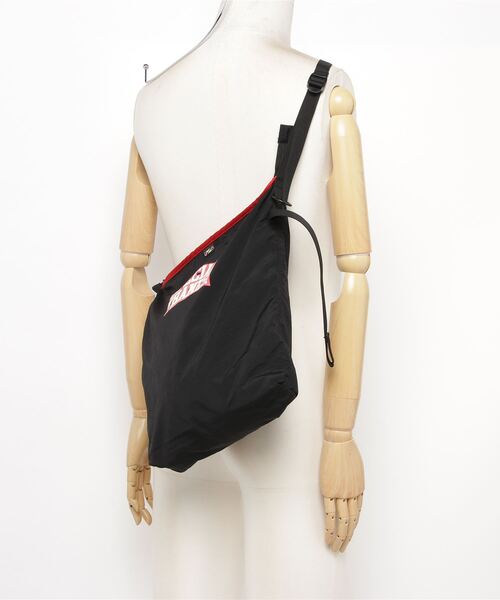 ALDIES（アールディーズ）の「ST Bucket Shoulder / エスティーバケットショルダー（ショルダーバッグ・メンズ・ブラック/オリーブ/オレンジ/バーガンディー・FREE）」の7枚目の写真