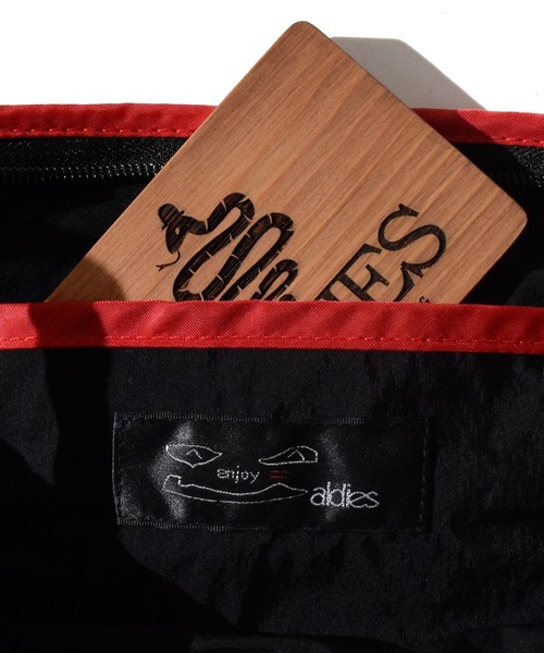 ALDIES（アールディーズ）の「ST Bucket Shoulder / エスティーバケットショルダー（ショルダーバッグ・メンズ・ブラック/オリーブ/オレンジ/バーガンディー・FREE）」の8枚目の写真