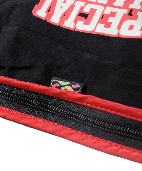 ALDIES（アールディーズ）の「ST Bucket Shoulder / エスティーバケットショルダー（ショルダーバッグ・メンズ・ブラック/オリーブ/オレンジ/バーガンディー・FREE）」の5枚目の写真