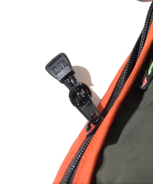 ALDIES（アールディーズ）の「ST Bucket Shoulder / エスティーバケットショルダー（ショルダーバッグ・メンズ・ブラック/オリーブ/オレンジ/バーガンディー・FREE）」の13枚目の写真