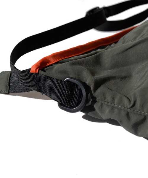 ALDIES（アールディーズ）の「ST Bucket Shoulder / エスティーバケットショルダー（ショルダーバッグ・メンズ・ブラック/オリーブ/オレンジ/バーガンディー・FREE）」の9枚目の写真