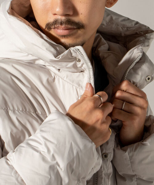 GLOSTER（グロスター）の「【unlume/アンルーム】MICHELLE DOWN JACKET ダウンジャケット（ダウンジャケット/コート・メンズ・アイボリー/ブラック・MEDIUM/LARGE）」の7枚目の写真