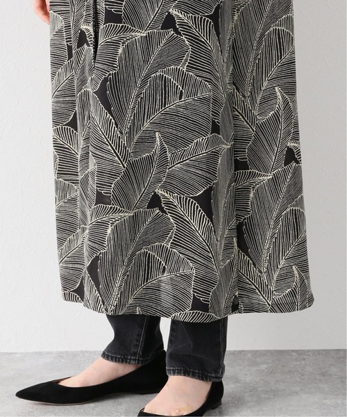 JOURNAL STANDARD relume（ジャーナルスタンダード　レリューム）の「ラインリーフプリントスモールボタンワンピース（ワンピース・レディース・ブラック/ブラウン・FREE）」の15枚目の写真