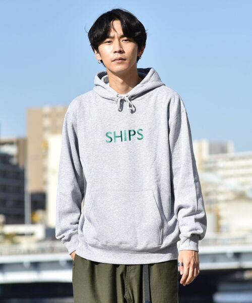 SHIPS(シップス)の「【WEB限定】SHIPS: エンブロイダリー SHIPS ロゴ ユニセックス スウェット パーカー(パーカー・メンズ・グレー/ホワイト/ネイビー/ブラック・LARGE/MEDIUM/SMALL/X-LARGE)」の3枚目の写真