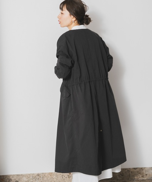URBAN RESEARCH Sonny Label（アーバンリサーチサニーレーベル）の「【WEB限定】ノーカラーミリタリーコート（ミリタリージャケット・レディース・チャコールグレー/カーキ・FREE）」の15枚目の写真