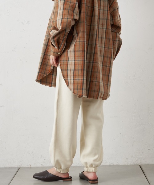 CIAOPANIC TYPY(チャオパニックティピー)の「スウェードライク裏毛スウェットパンツ(スウェットパンツ・レディース・チャコールグレー/アイボリー/ライトグレー・ONE SIZE)」の6枚目の写真