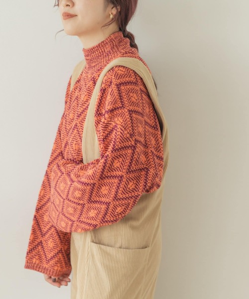 ITEMS URBANRESEARCH（アイテムズ アーバンリサーチ）の「ラーベンアミハイネックニット（ニット/セーター・レディース・ボルドー/ベージュ/ブラック・FREE）」の5枚目の写真