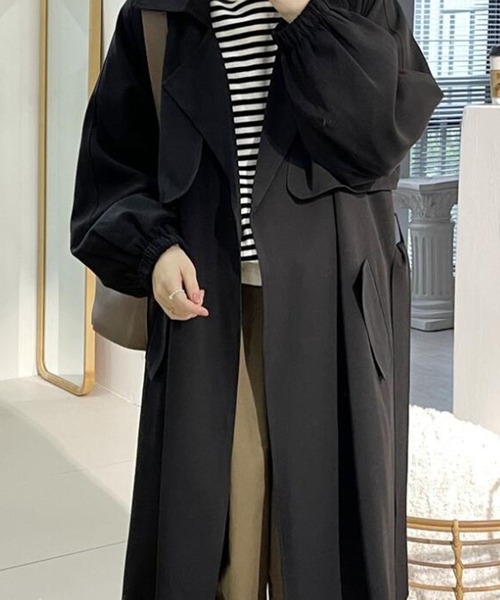 Girly Doll(ガーリードール)の「ボリュームスリーブトレンチコート(トレンチコート・レディース・ブラック/ライトグリーン・M/L)」の2枚目の写真