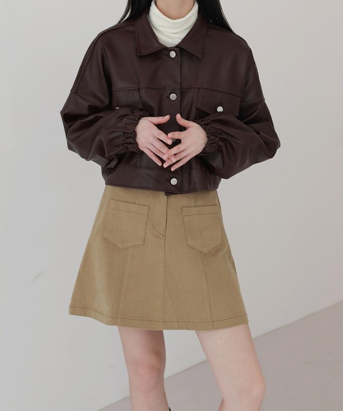 by muni:r（バイ ムニール）の「おしゃれの完成 クロップ コーティング ジャケット（ライダースジャケット・レディース・ブラック/ブラウン・FREE）」の8枚目の写真