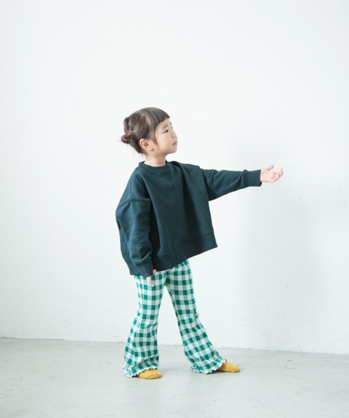 LOWRYS FARM（ローリーズファーム）の「ギンガムカットフレアパンツ　257981（その他パンツ・キッズ・ブラック/グレー/グリーン・110cm/120cm/130cm）」の6枚目の写真