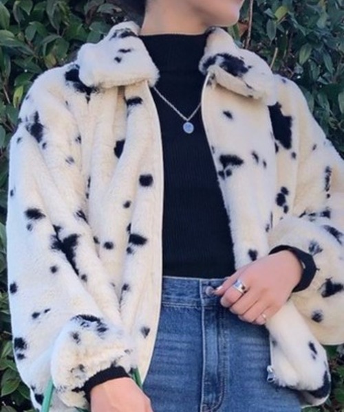 WEGO（ウィゴー）の「WEGO/リブハイネックニット（ニット/セーター・レディース・ブラック/オフホワイト/ホワイト系その他5/その他1・FREE）」の4枚目の写真