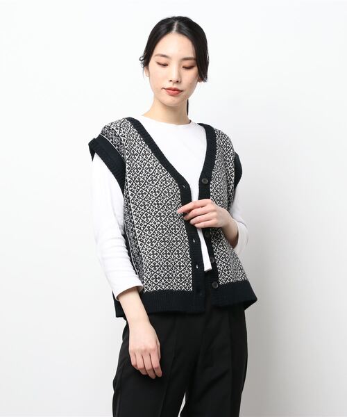 Samansa Mos2（サマンサ モスモス）の「前後着ジャカード柄ニットベスト（ベスト・レディース・ブラック/ベージュ/イエロー/ラベンダー・ﾌﾘ-）」の7枚目の写真