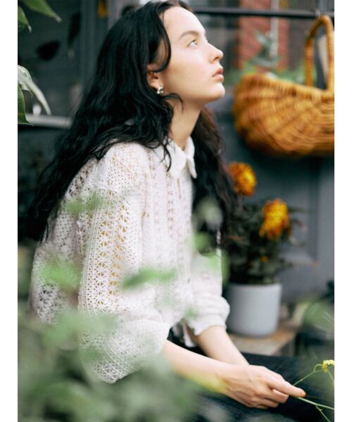 Ungrid(アングリッド)の「レースルーズシャツ(シャツ/ブラウス・レディース・オフホワイト/イエロー・FREE)」の3枚目の写真