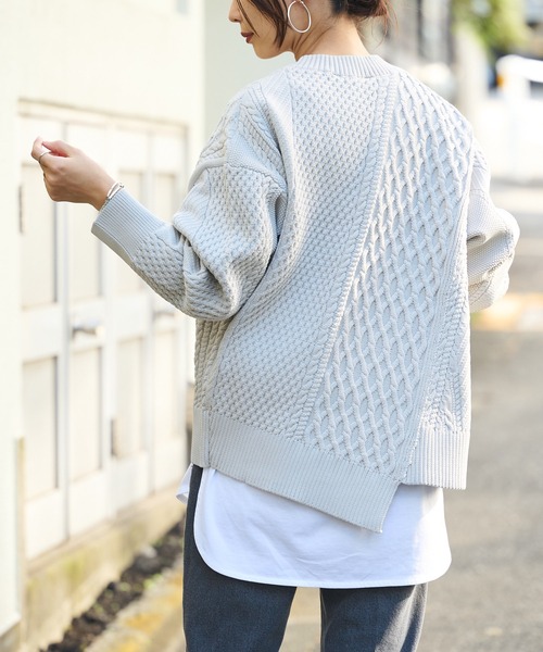 BONbazaar（ボンバザール）の「《ケーブル編み好きな方は喉から手が出るほど欲しい！》POLYケーブルニット（ニット/セーター・レディース・ホワイト/ライトグレー/イエロー系・FREE）」の2枚目の写真