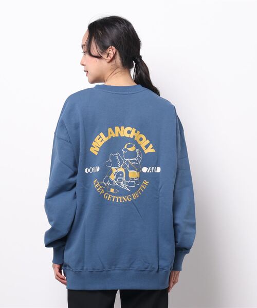 SPINNS（スピンズ）の「Crocodile&Pigイラストデザイン クルーネックスウェット（スウェット・レディース・ブラック/オフホワイト/オートミール/グレイッシュブルー・ONESIZE）」の7枚目の写真