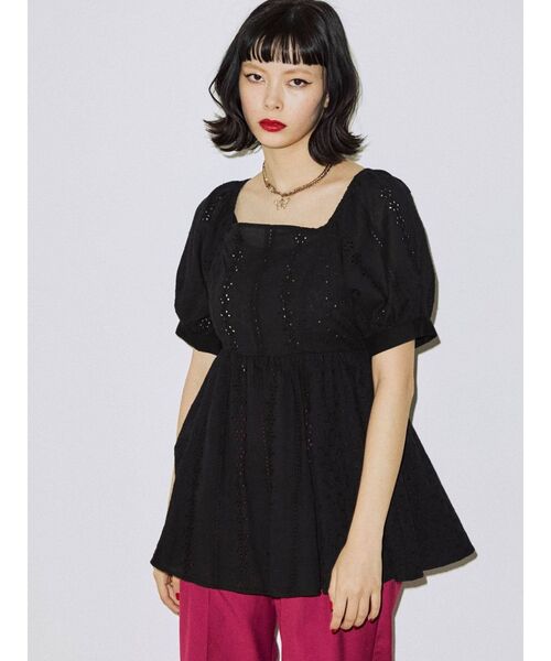 jouetie（ジュエティ）の「カットワークペプラムブラウス（シャツ/ブラウス・レディース・ブラック/パープル/オフホワイト・MEDIUM）」の5枚目の写真