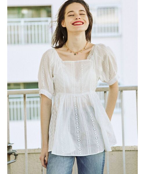 jouetie（ジュエティ）の「カットワークペプラムブラウス（シャツ/ブラウス・レディース・ブラック/パープル/オフホワイト・MEDIUM）」の2枚目の写真